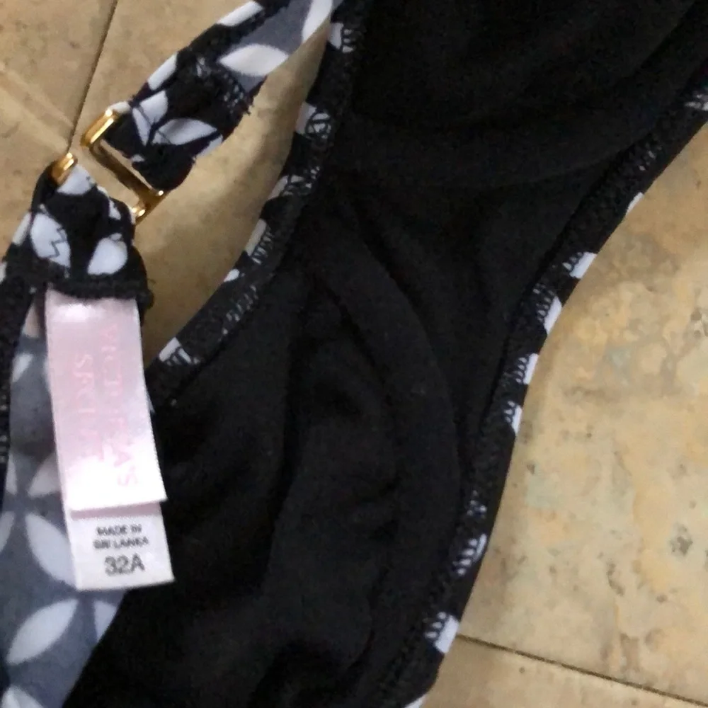 Victoria secret swim top